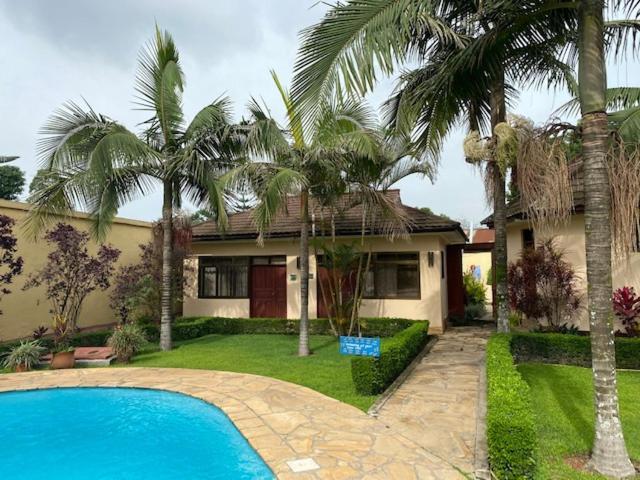Ahadi Lodge Arusha Exterior photo