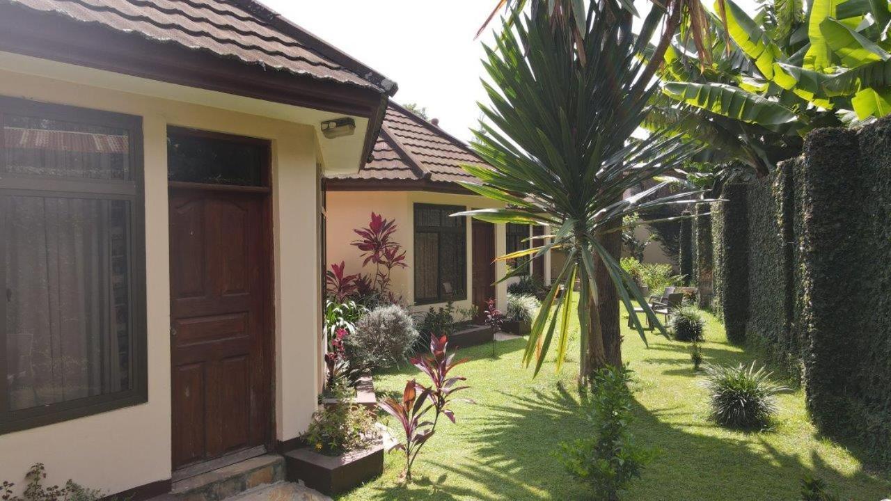 Ahadi Lodge Arusha Exterior photo
