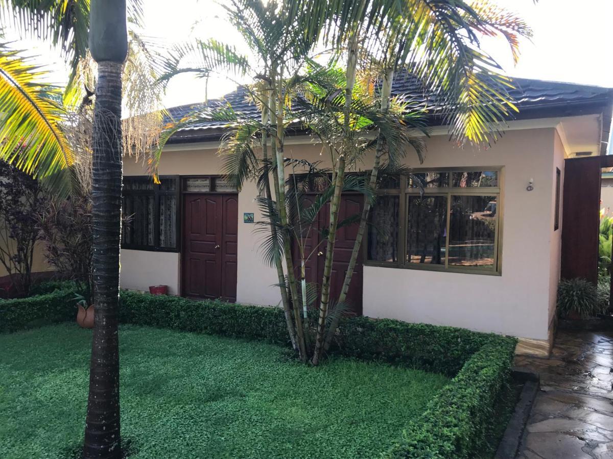 Ahadi Lodge Arusha Exterior photo